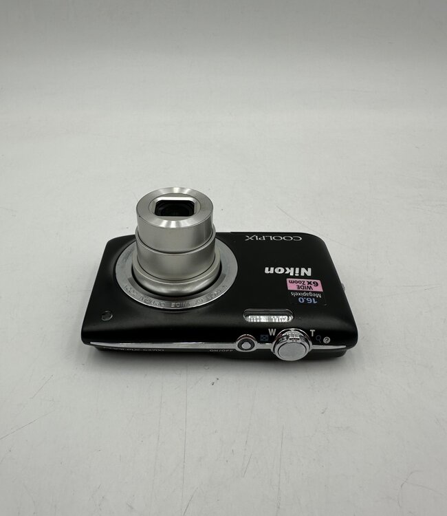 Nikon Coolpix S2700 Digitale Camera  - Zwart