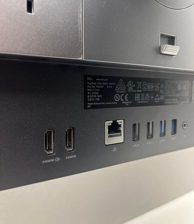 Dell Inspiron 5477 AIO Series All-In-One 24 Inch | i3-8100T