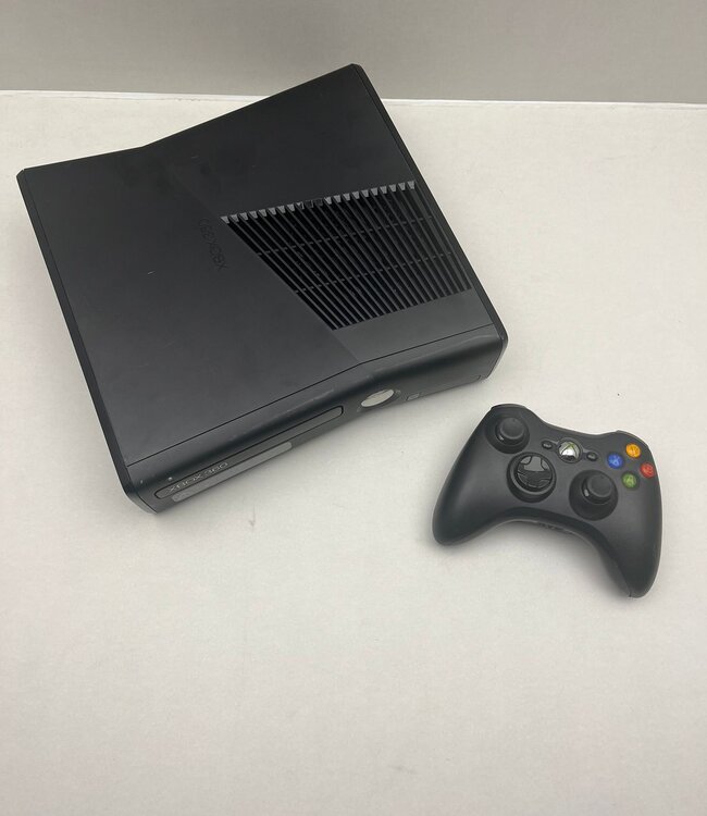 Xbox 360 Slim console set