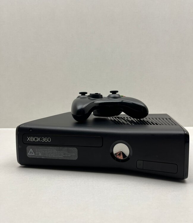 Xbox 360 Slim console set