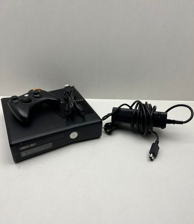 Xbox 360 Slim console set