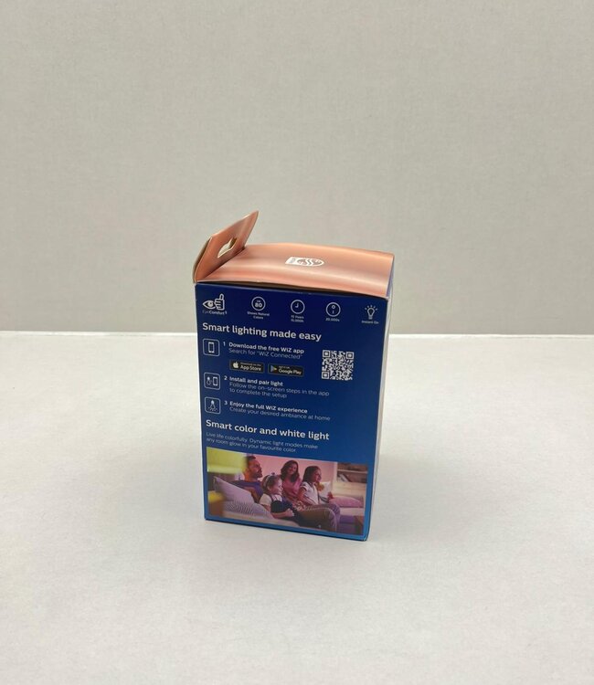 Philips Wiz Full Color and Warm to Cool Clear Glass Globe E27