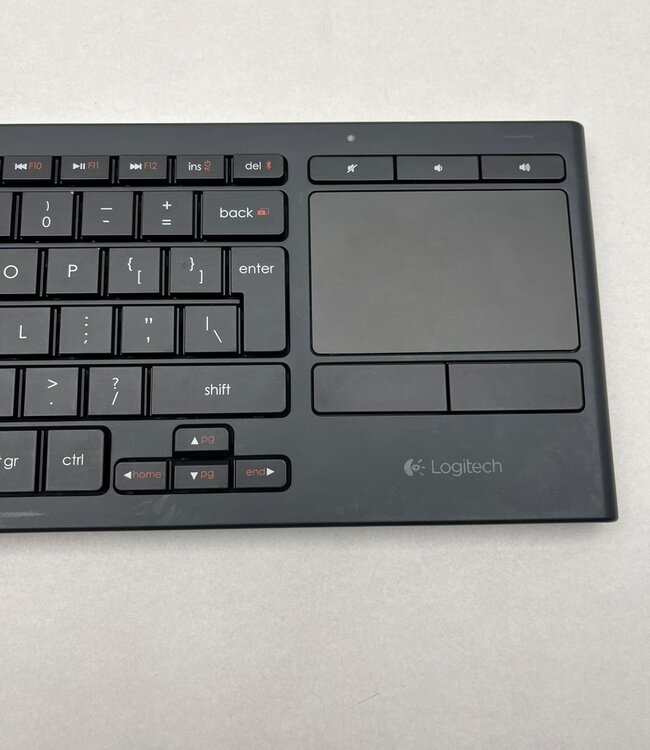 Logitech Illuminated Living-Room Keyboard k830