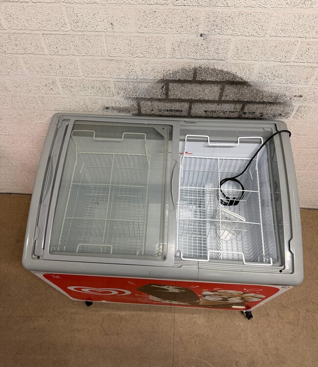 Hiron SD-280B – Commerciële Display-Chest Vriezer