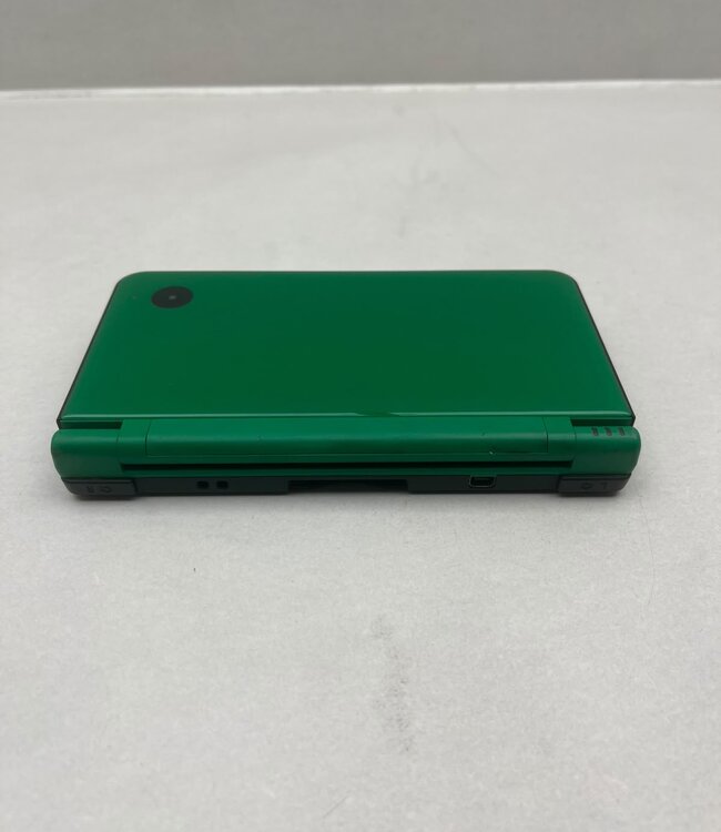 Nintendo DSi XL Groen
