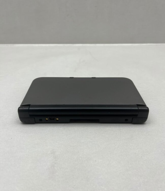 Nintendo 3DS XL Zilver
