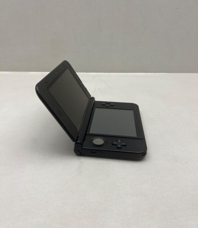 Nintendo 3DS XL Zilver