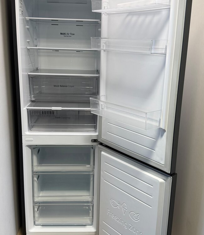 LG GBB61MCGCN1 koelvriescombinatie Zwart