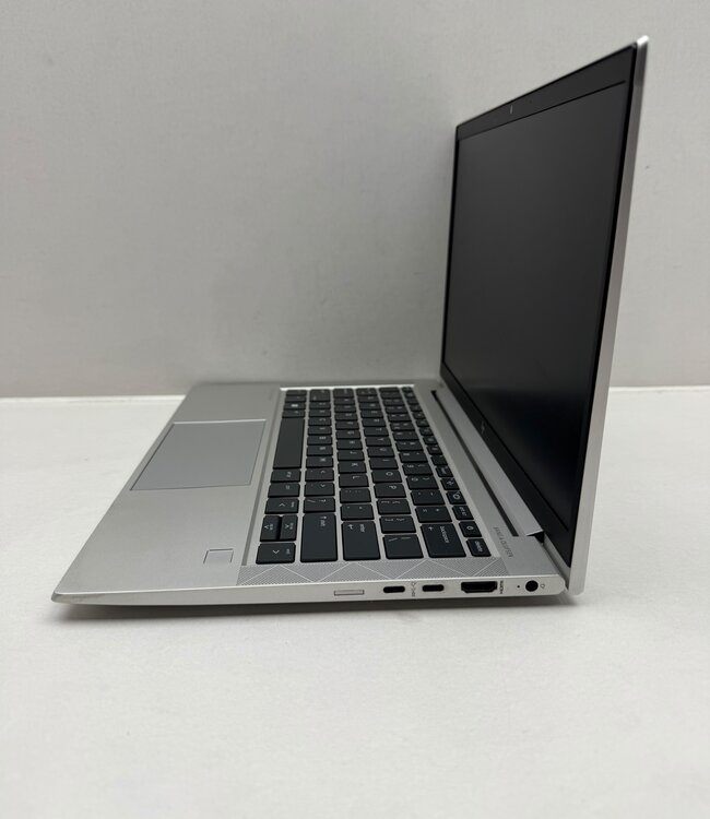 HP Elitebook 835 G8
