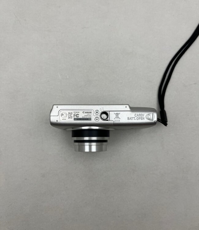 Canon IXUS 132 Digitale Camera  Zilver