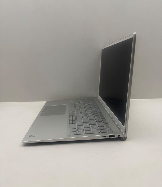 Dell Inspiron 15 5501