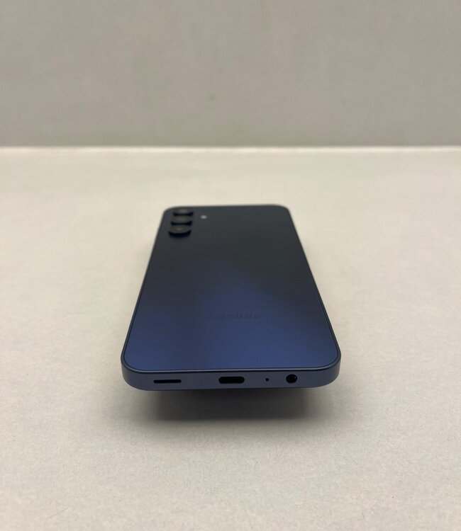Samsung Galaxy A15 5G Blauw Zwart