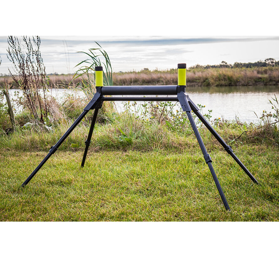 Single Compact Pole Roller