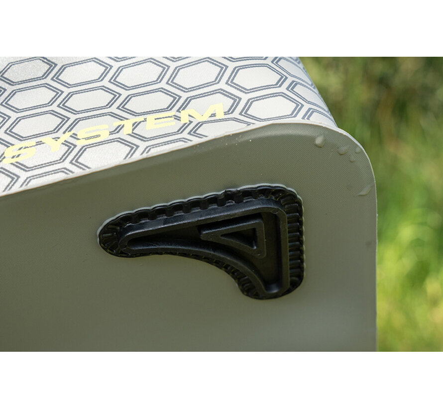 Eva Bait Storage System