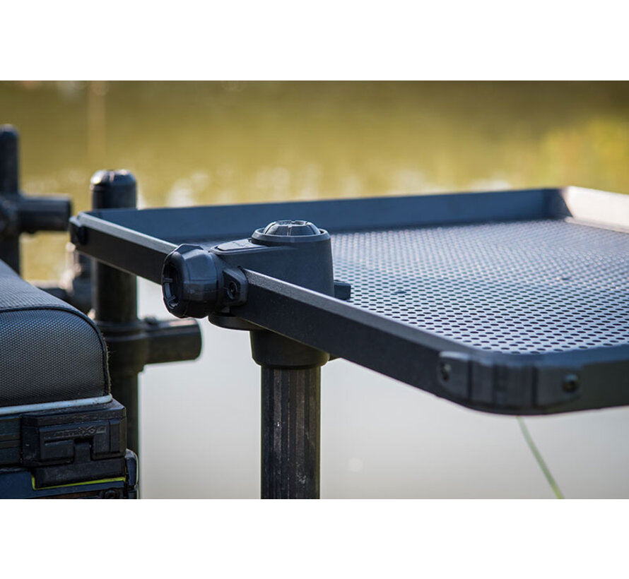 Self-Supporting Side Trays