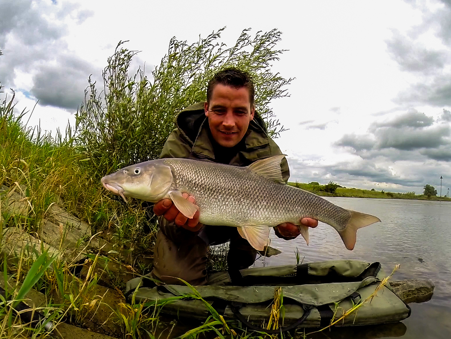 BLOG: Barbeel vissen, koning van de stroming I FlohPro - FlohPro