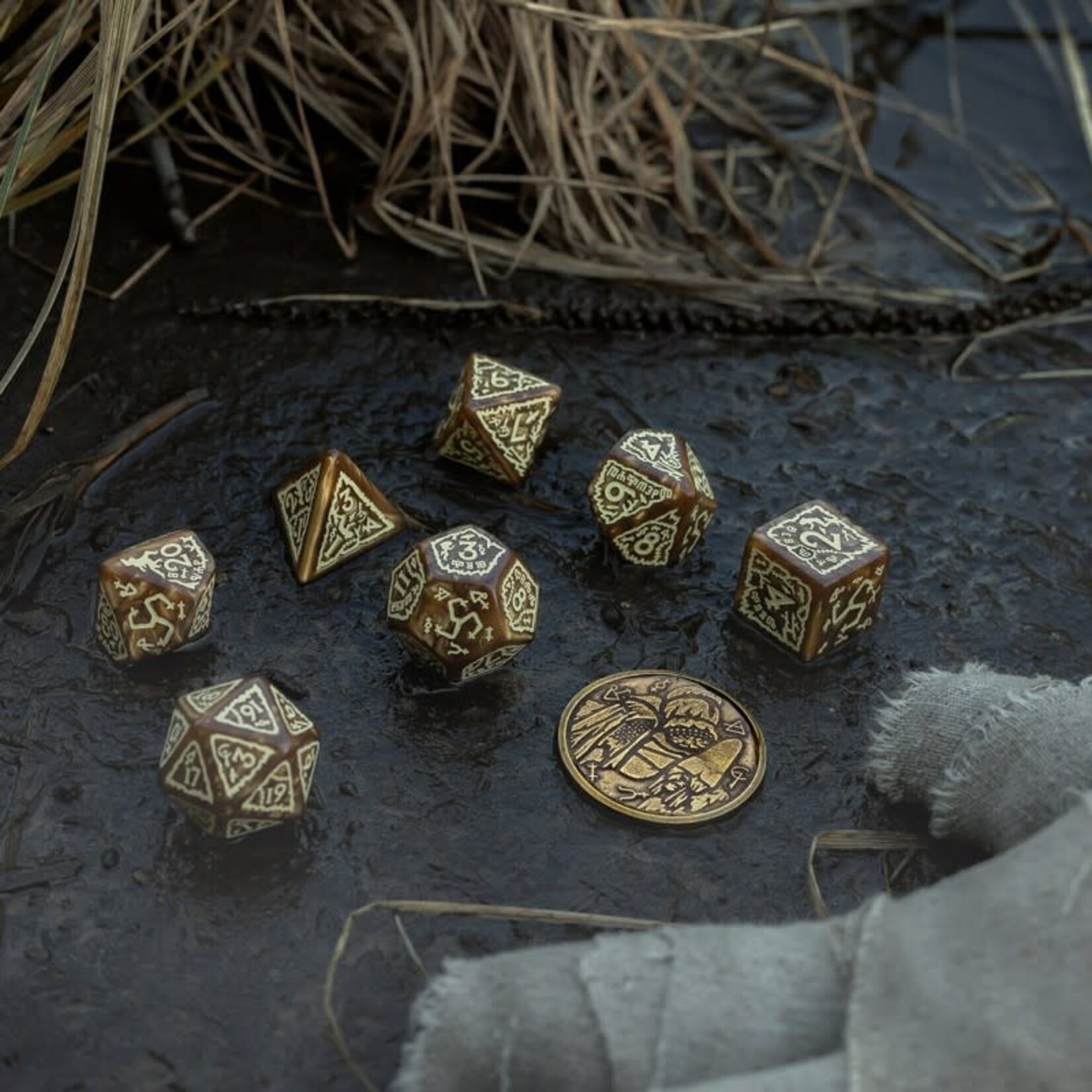 Q Workshop The Witcher Dice Set  Crones - Weavess