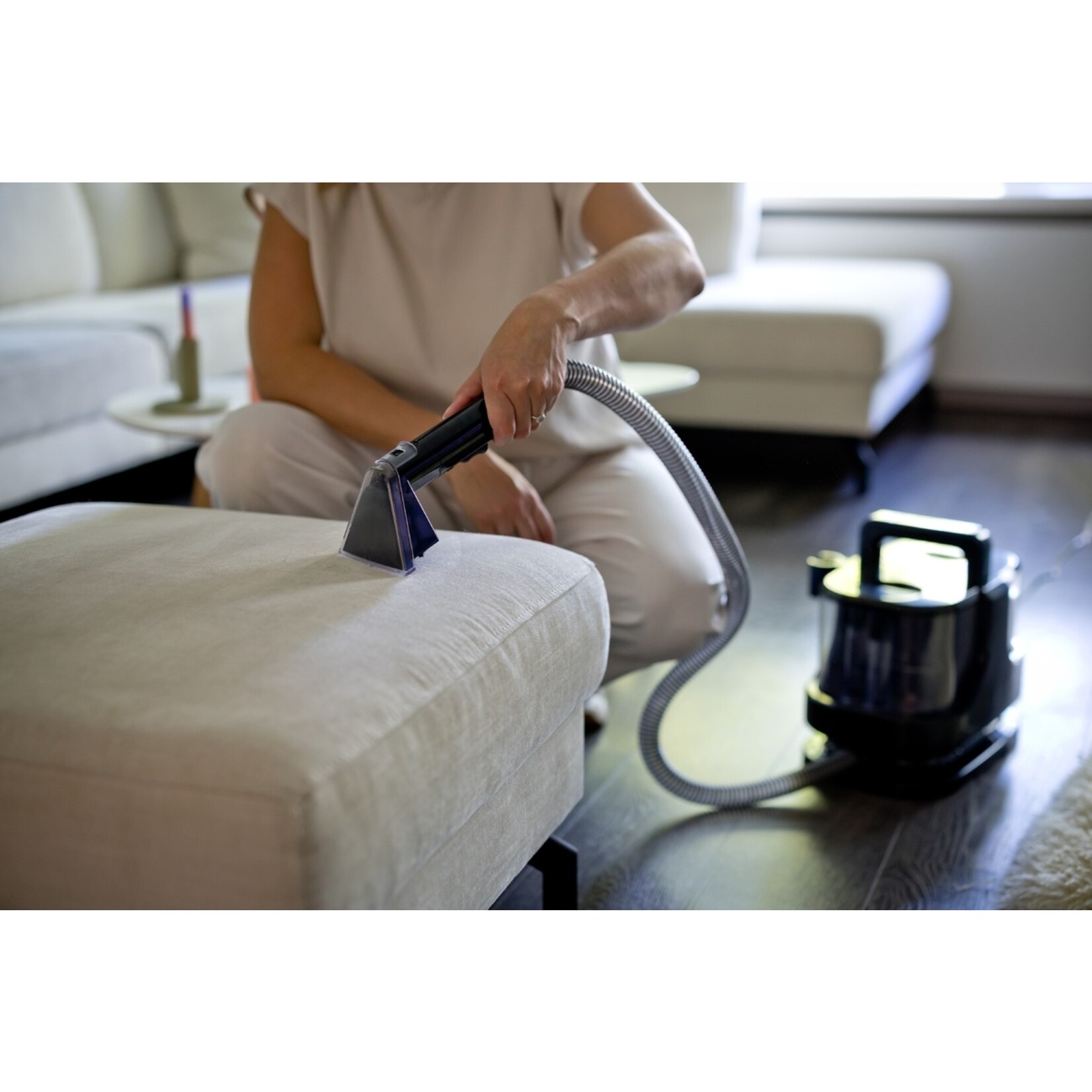 Nexxt Vlekkenreiniger voor Meubels, Tapijt en Vloerkleden - Tapijtreiniger - 650 Watt - 1500 ML