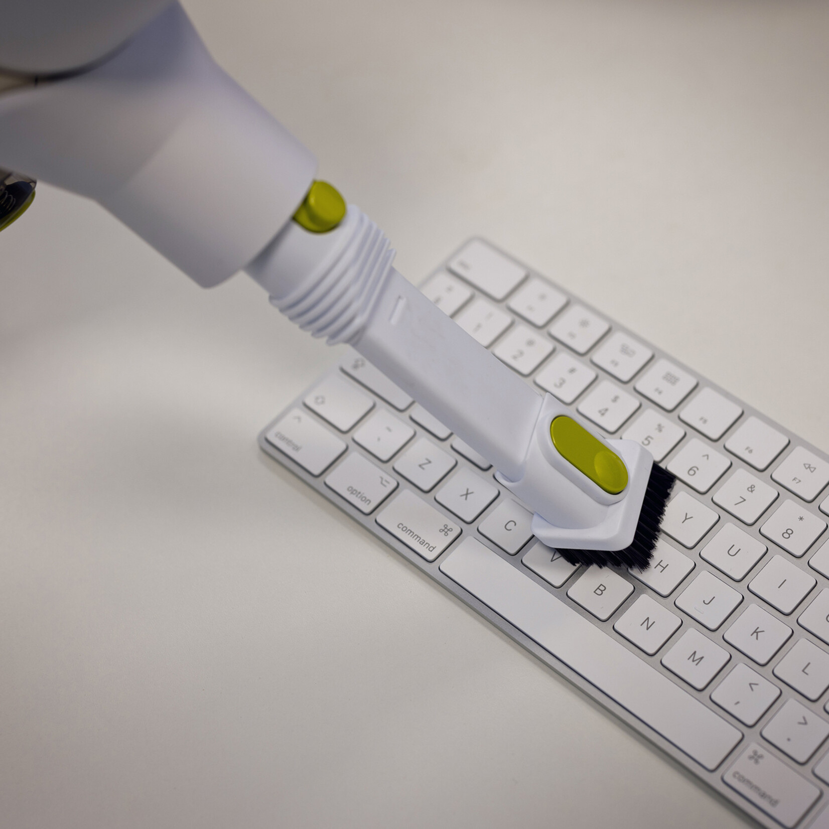 BREND Snoerloze Steelstofzuiger met Handstofzuiger en 2 Zuigsnelheden