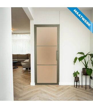 Stalen Binnendeur - 3 Vlaks - Olijfgroen - Maatwerk - Mat glas Stalen Binnendeur - 3 Vlaks - Olijfgroen - Maatwerk - Mat glas