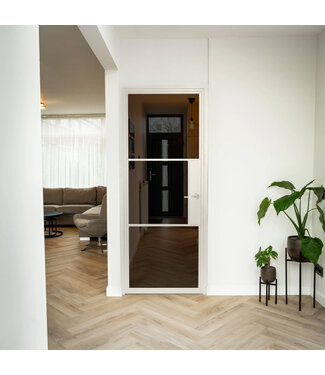 Stalen Binnendeur - 3 Vlaks - Wit - Rook glas - Met slot Stalen Binnendeur - 3 Vlaks - Wit - Rook glas - Met slot