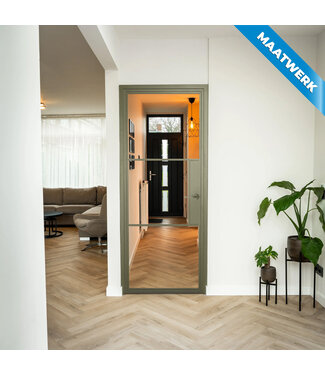 Stalen Binnendeur - 3 Vlaks - Maatwerk - Olijfgroen - Helder glas - Met slot Stalen Binnendeur - 3 Vlaks - Maatwerk - Olijfgroen - Helder glas - Met slot