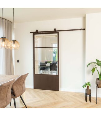 Stalen Schuifdeur - 3 Vlaks met kickplate - Brons - Helder glas Stalen Schuifdeur - 3 Vlaks met kickplate - Brons - Helder glas