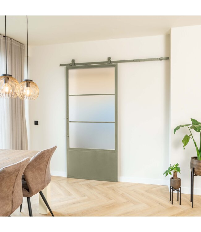 Stalen Schuifdeur - 3 Vlaks met kickplate - Olijfgroen - Helder glas