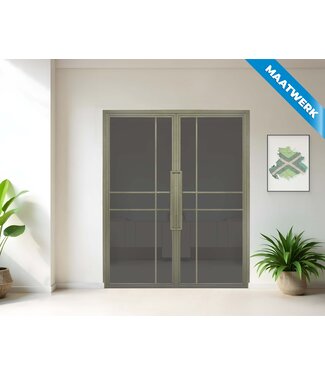 Dubbele stalen Binnendeur - 6 Vlaks - Olijfgroen - Maatwerk - Rook glas Dubbele stalen Binnendeur - 6 Vlaks - Olijfgroen - Maatwerk - Rook glas