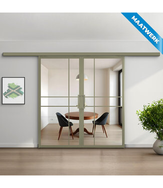 Dubbele stalen Schuifdeuren met koofsysteem - 6 Vlaks - Olijfgroen - Maatwerk - Luxe design - Helder glas Dubbele stalen Schuifdeuren met koofsysteem - 6 Vlaks - Olijfgroen - Maatwerk - Luxe design - Helder glas