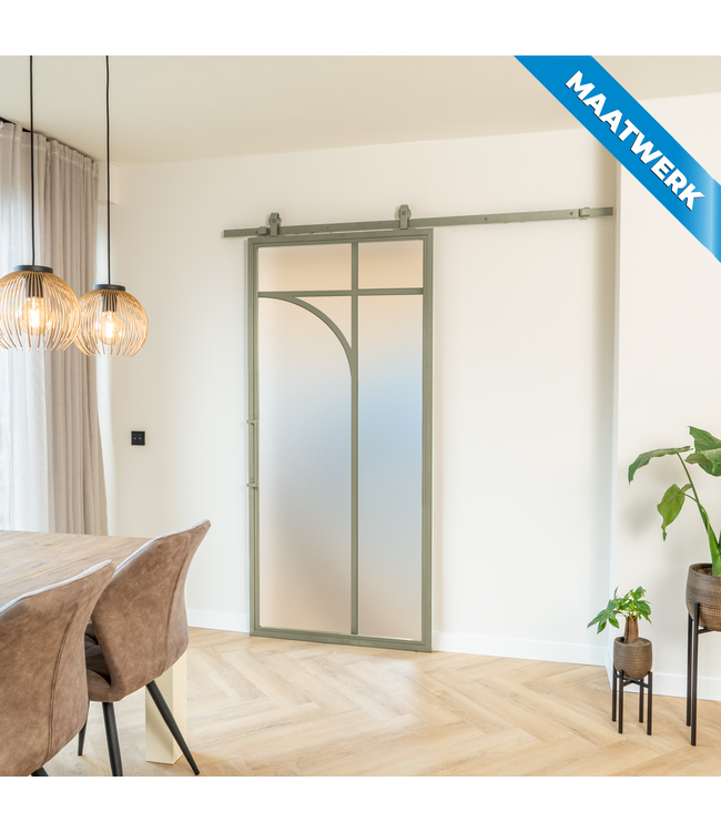 Stalen Schuifdeur - Olijfgroen - 5 Vlaks rond - Maatwerk - Helder glas