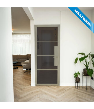 Stalen Binnendeur - Kiezelgrijs - 4 Vlaks - Maatwerk - Rook glas - Met slot