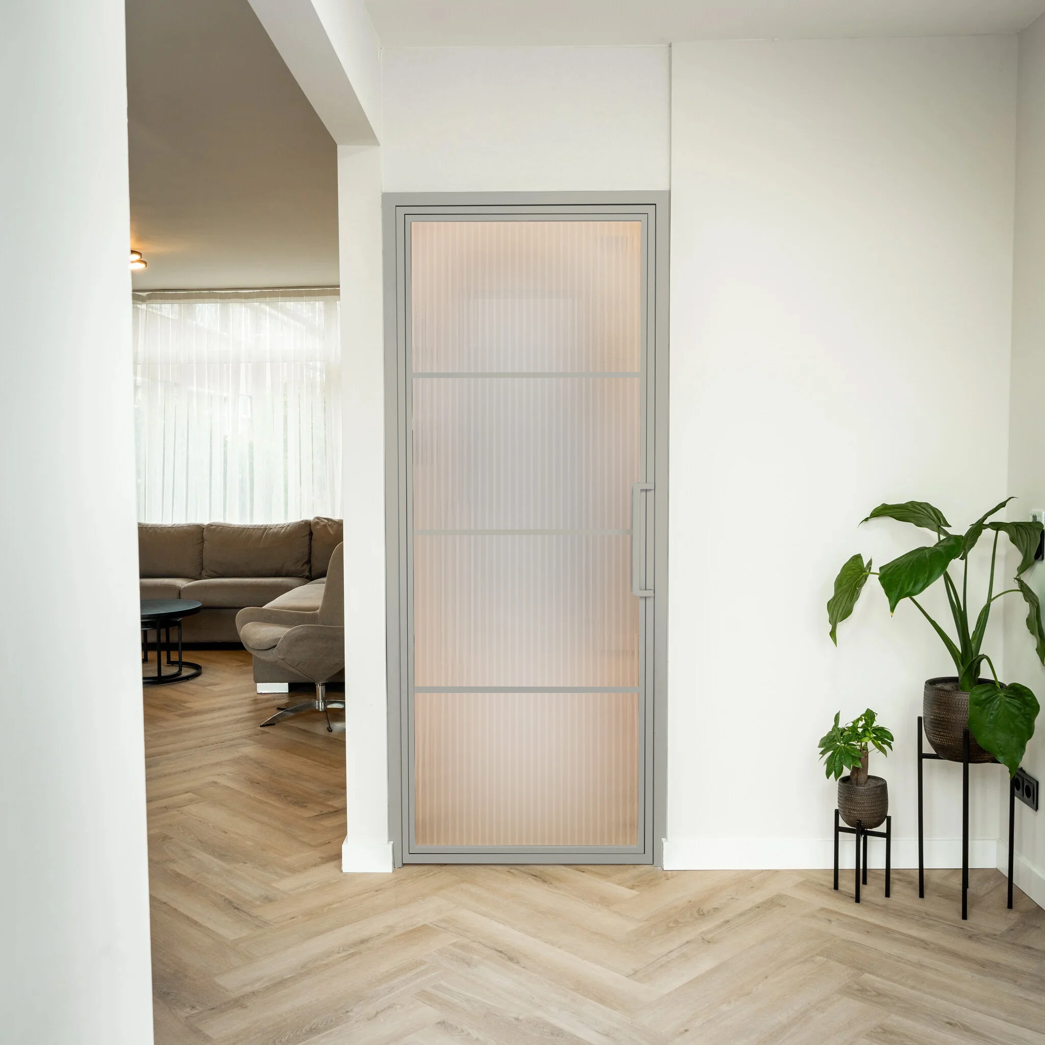 Een binnendeur staal met glas: van advies tot aankoop