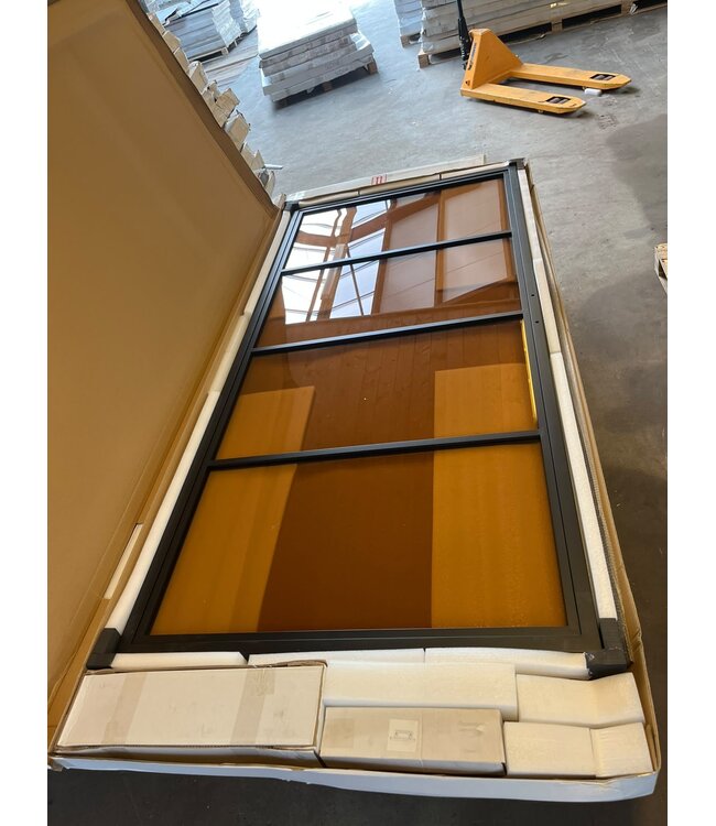 OUTLET: Stalen Schuifdeur - Zwart - 4 Vlaks - Brons rookglas - 215 x 100