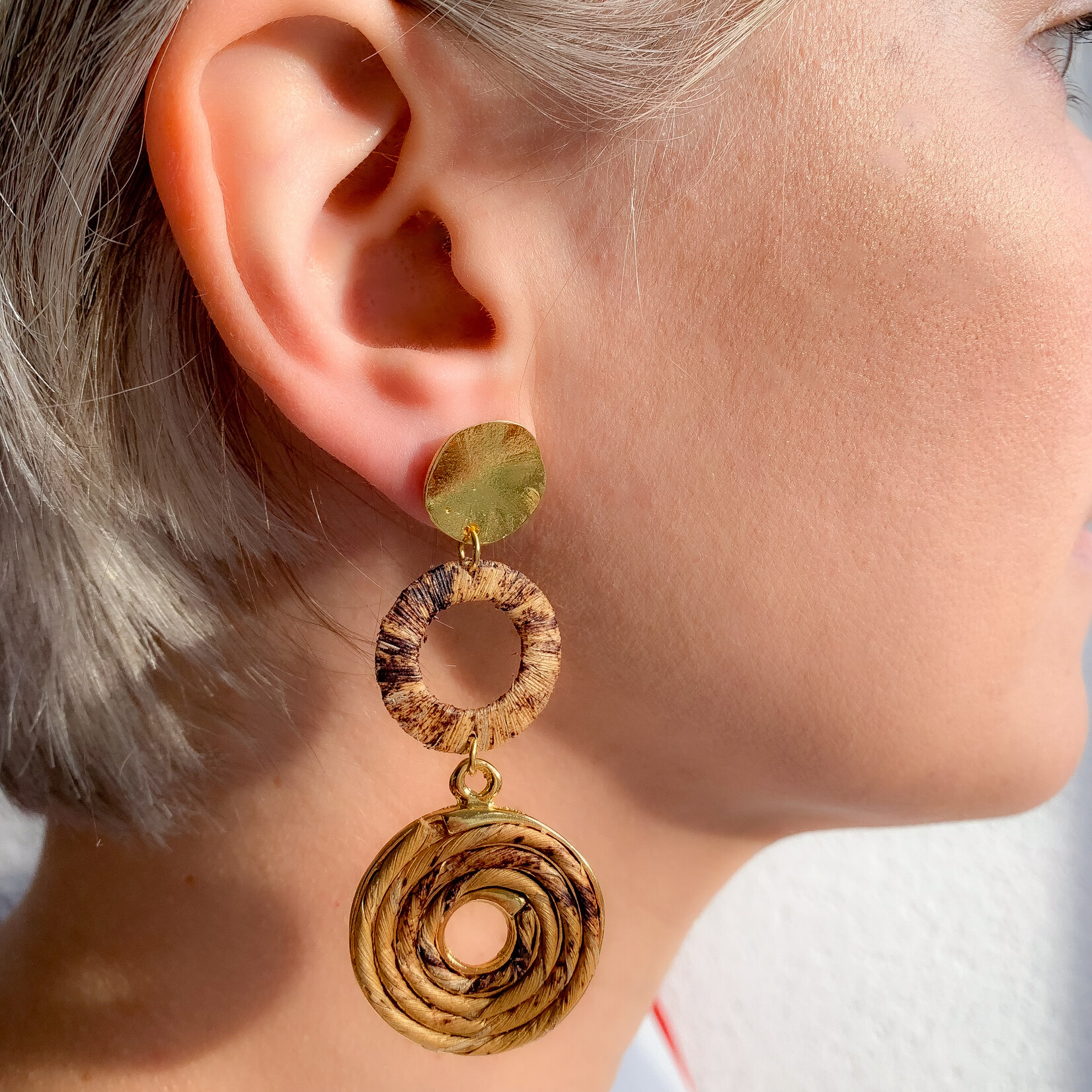 NATURAL FIBER COLLECTION Araticum Banana Tree Fiber Earrings