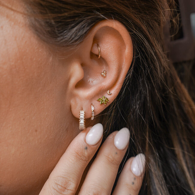 Emerald Glow Piercing 14K