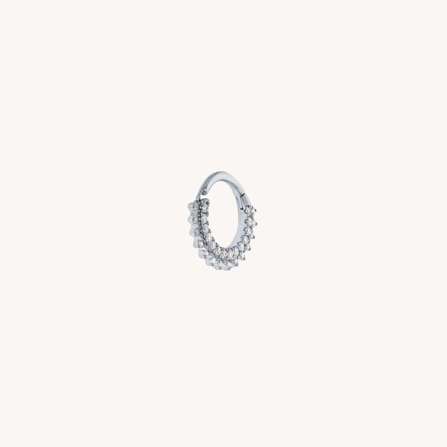Flare Diamond Daith Piercing 18K