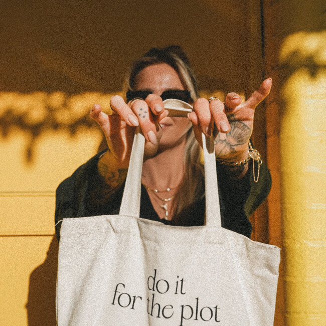 Micro Tote Do It For The Plot
