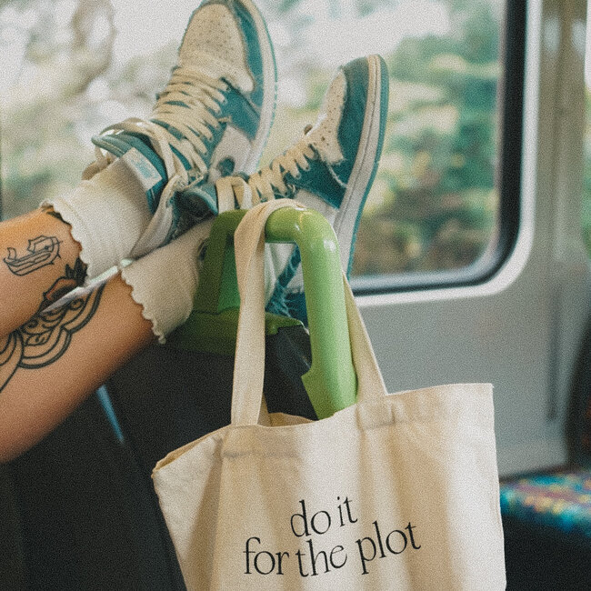 Micro Tote Do It For The Plot