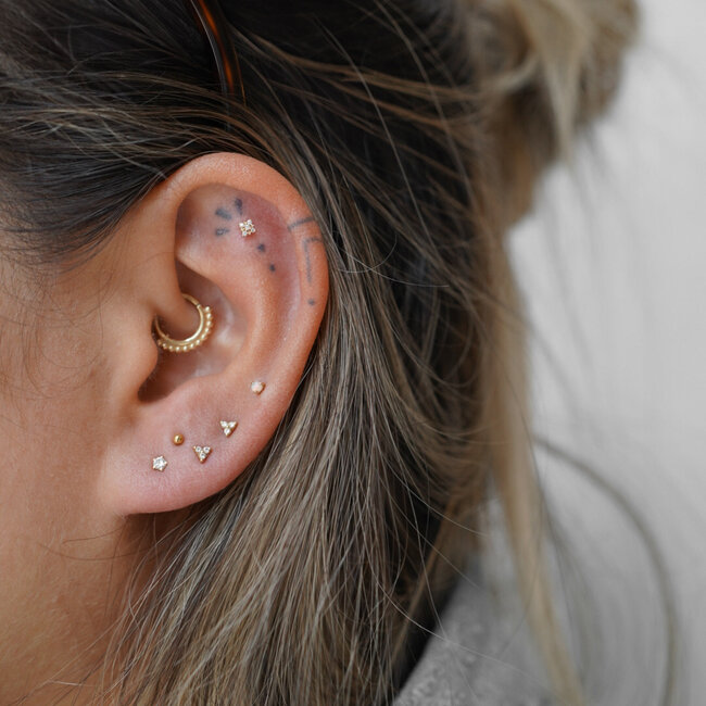 Mini Flower Piercing 14K