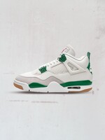 Air Jordan Nike SB x Air Jordan 4 Retro Pine Green