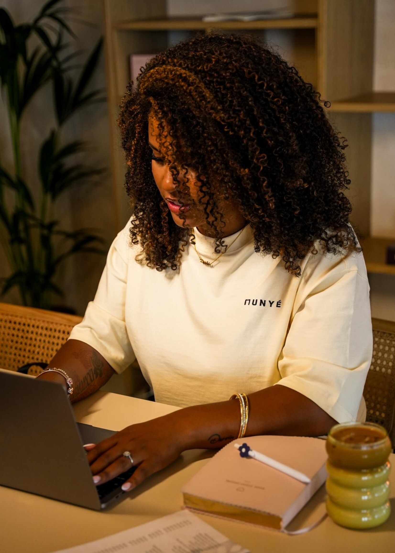 Munyé Origins Munyè Sevenhouse Tee Off-White