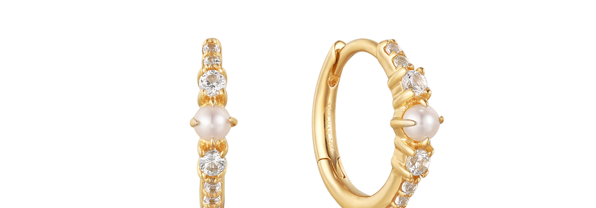 Pearl and White Sapphire Huggie Oorringen - 14 karaat goud