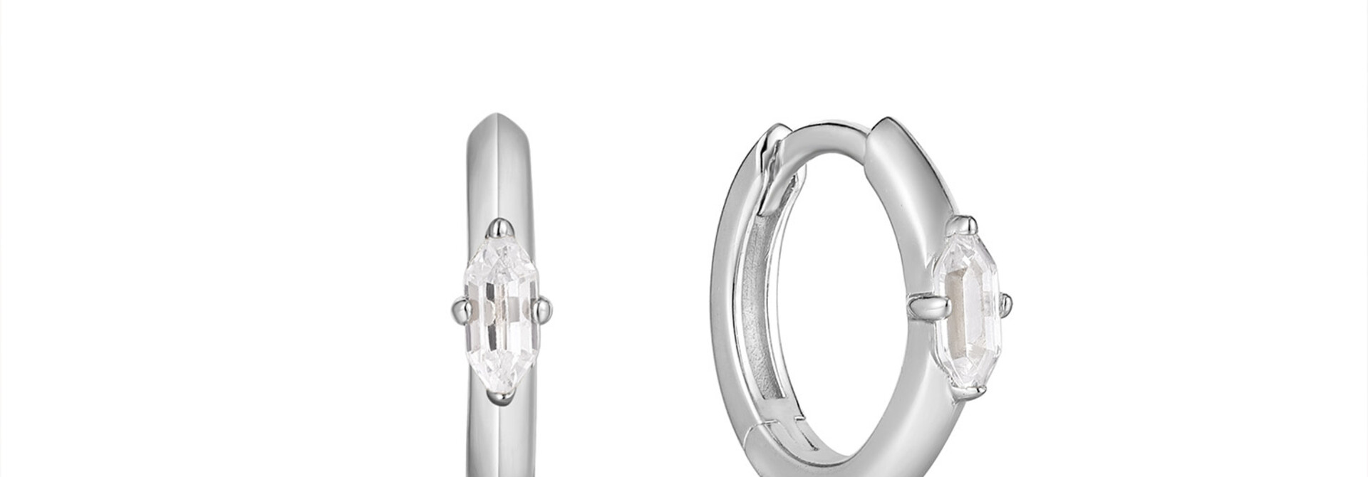 Sparkle Emblem Huggie Oorringen - Zilver