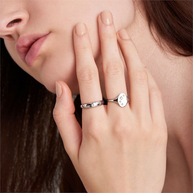 Zilveren minimalistische ring met zirkonia steentjes one-size