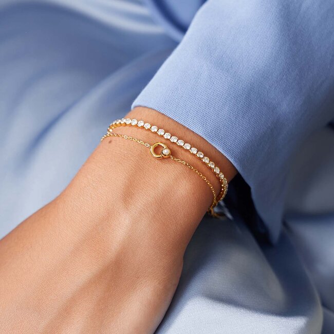 Goudvergulde fantasie schakelarmband met zirkonia steentjes 18,5 cm