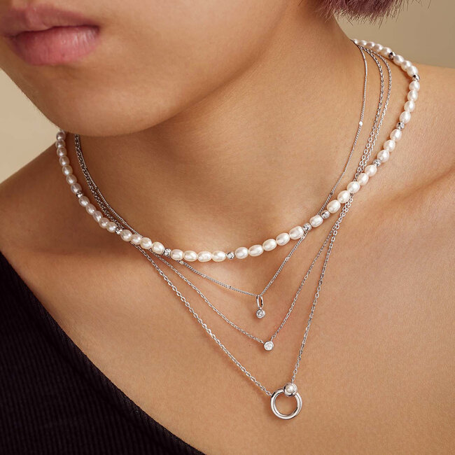 Zilveren anker schakelketting met een zoetwaterparel 45 cm