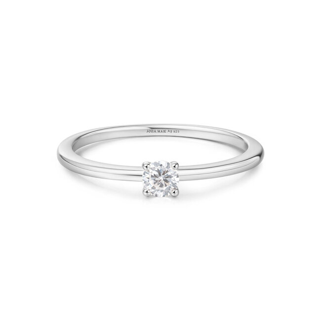 Zilveren smalle ring met zirkonia steentjes