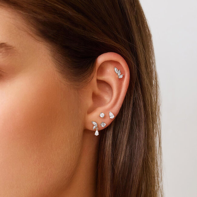 Zilveren marquise oorknopje met zirkonia steentjes 8 mm