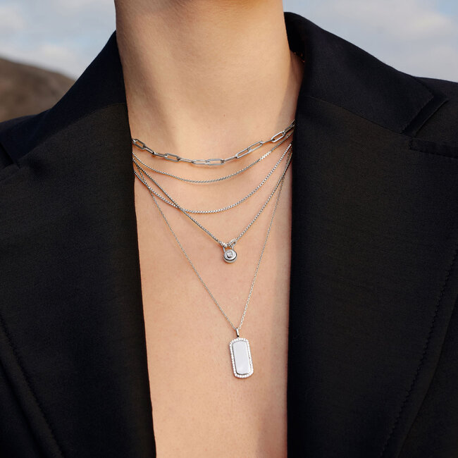Zilveren rechthoekige schakelketting met zirkonia steentjes 53 cm